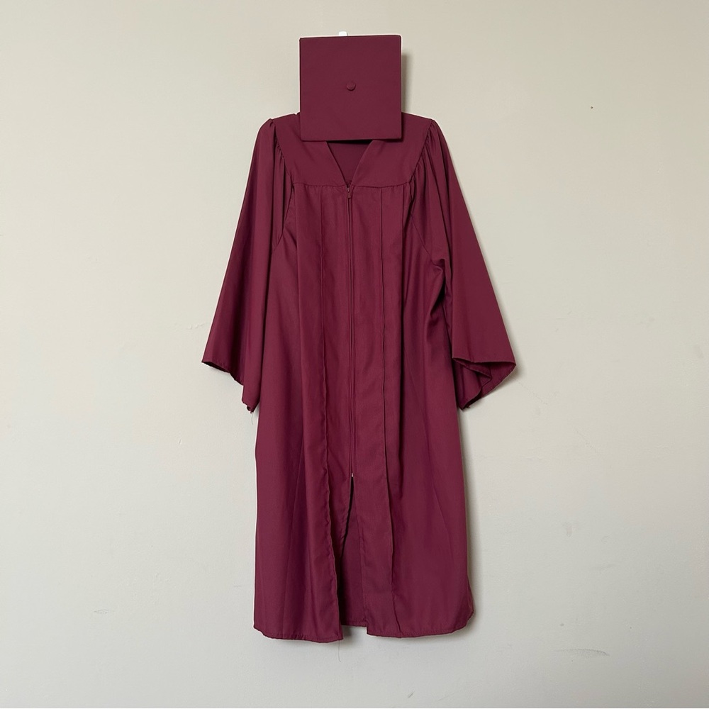 Maroon Graduation Cap & Gown Size 5'0" - 5'2"